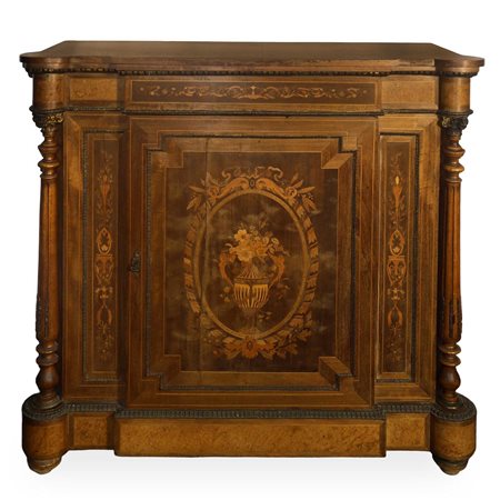 Etagere Vittoriano in legni chiari con intarsi  laterali, England 19° secolo