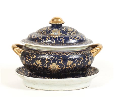 ZUPPIERA IN PORCELLANA - PORELAIN TUREEN Cina - China dipinta in oro con...