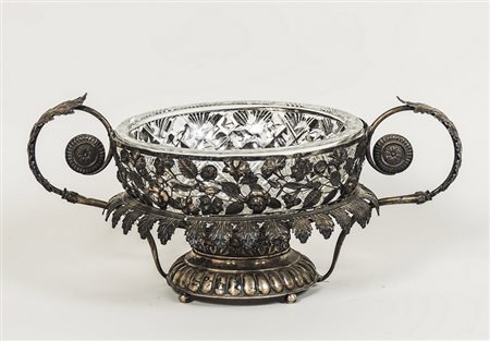 CENTROTAVOLA IN ARGENTO - SILVER CENTREPIECE XIX secolo - 19th Century...