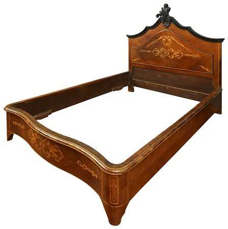 Italia (XX secolo)
Letto matrimoniale