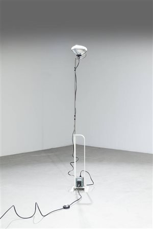 ACHILLE E PIER GIACOMO CASTIGLIONI<BR>Lampada da terra mod. Toio