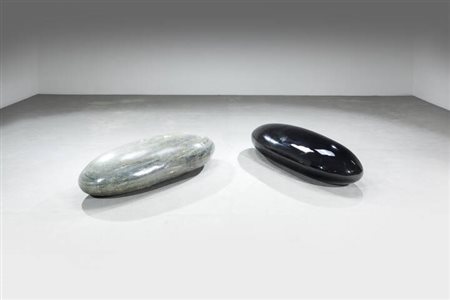 PRODUZIONE ITALIANA<BR>Coppia di pouff a forma di sasso