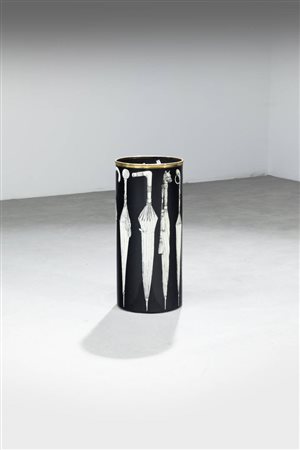 PIERO FORNASETTI<BR>Milano 1913 - 1988<BR>Portaombrelli