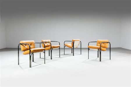 PRODUZIONE ITALIANA<BR>Quattro sedie