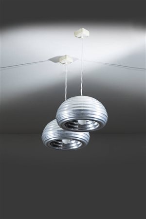 ACHILLE E PIER GIACOMO CASTIGLIONI<BR>Coppia di lampade a sospensione mod. Splugen Brau