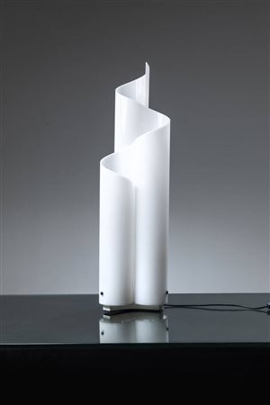 VICO MAGISTRETTI<BR>Lampada da tavolo mod. Chimera