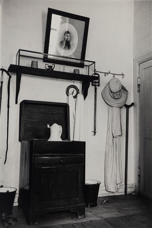 Inge Morath (1923 - 2002)  - Country interior, Woodbury, Connecticout, 1975