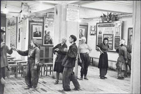 Henri Cartier-Bresson (1908 - 2004)  - Canteen for workers constructing the Hotel Metropole, Moscow, 1954