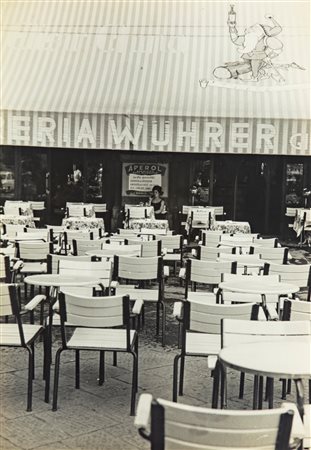 Ferdinando Scianna (1943)  - Firenze: l'ora dell'aperitivo, 1960s/1970s