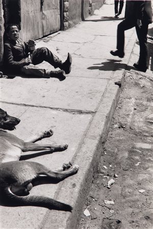 Sergio Larrain (1931 - 2012)  - Valparaiso, 1963