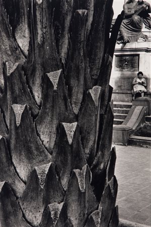 Sergio Larrain (1931 - 2012)  - Valparaiso, 1963