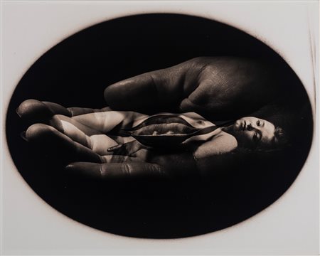 Jerry Norman Uelsmann (1934)  - Senza titolo, 1972