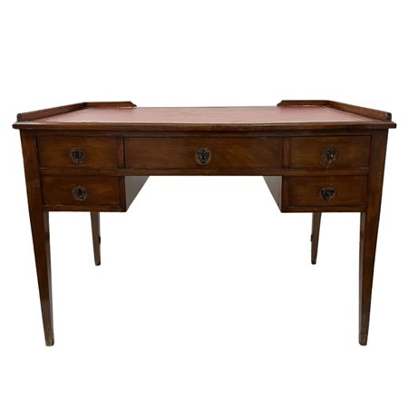 Scrivania legno 2+1+2 cassetti, piano rivestito in pelle di colore rosso,...