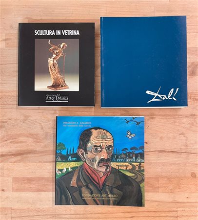 SALVADOR DALÌ E ANTONIO LIGABUE - Lotto unico di 3 cataloghi