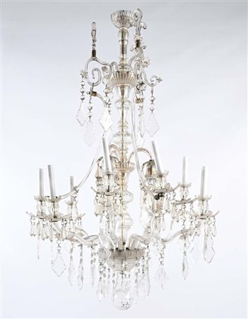Grande lampadario in vetro incolore a dodici luci, XIX secolo bracci sagomati...