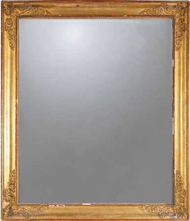 Grande cornice in legno dorato, XIX secolo con rilievi angolari in pastiglia...