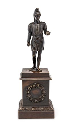 Piccola scultura in bronzo brunito raffigurante un oplita piedistallo...