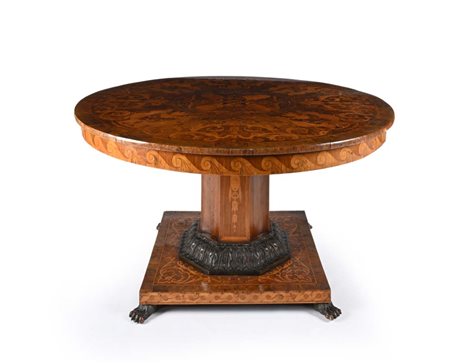 Tavolo tondo in ciliegio d'epoca Carlo X, Italia centrale, 1830 ca....