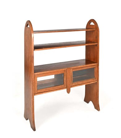 Piccola scansia in legno, XX secolo tre ripiani a giorno e due antine a vetro...