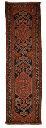 Corsia persiano Karadja, Iran, fine XIX - inizio XX secolo Campo centrale con...