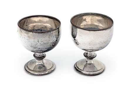 Coppia di calici in vetro argentato, seconda metà del XIX secolo coppa...