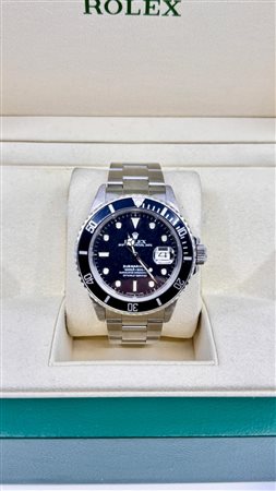 Rolex Submariner Date 16800