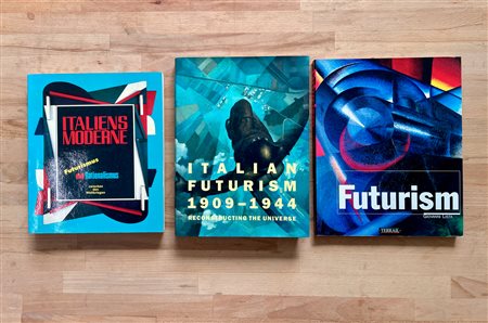 FUTURISMO (TESTI E MOSTRE INTERNAZIONALI) - Lotto unico di 3 cataloghi: