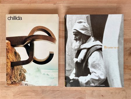 CONSTANTIN BRANCUSI E EDUARDO CHILLIDA - Lotto unico di 2 cataloghi
