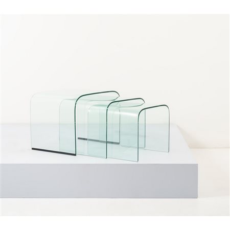 PRODUZIONE ITALIANA 1990 ca., Tre tavoli di diversa misura