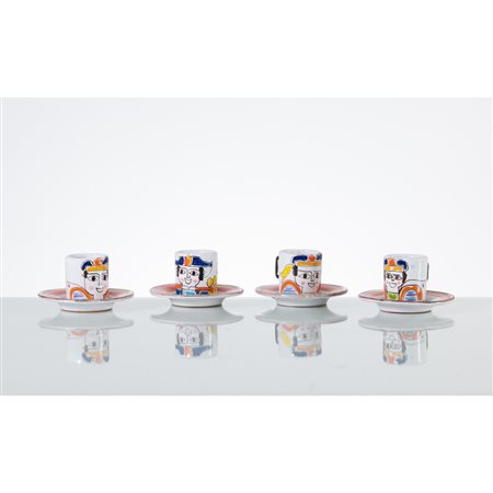 CERAMICA DE SIMONE, Quattro tazze con piatto in ceramica