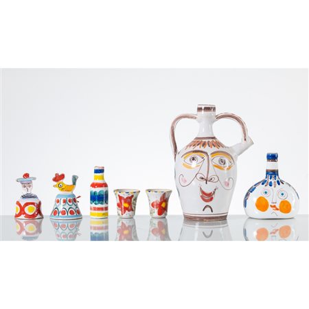 GIOVANNI DE SIMONE, Sette oggetti in ceramica