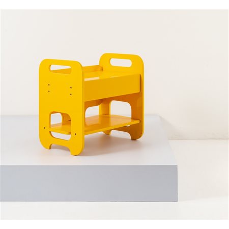 PRODUZIONE ITALIANA 1970 ca., Comodino