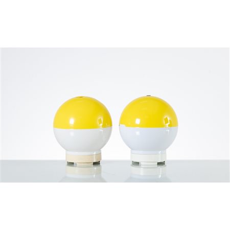 PRODUZIONE ITALIANA 1970 ca., Coppia di lampade da tavolo