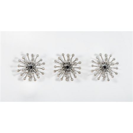 STUDIO TETRACH, Tre lampade da soffitto “Pistillo”,