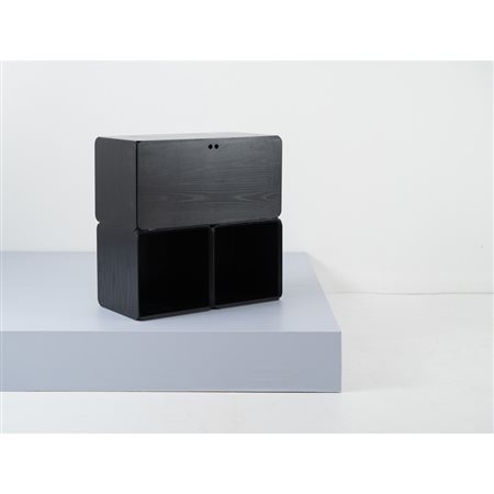 DERK JEAN DE VRIES, Mobile contenitore