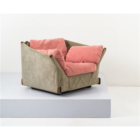 PIERO DE MARTINI, Poltrona modello “Violoncello”