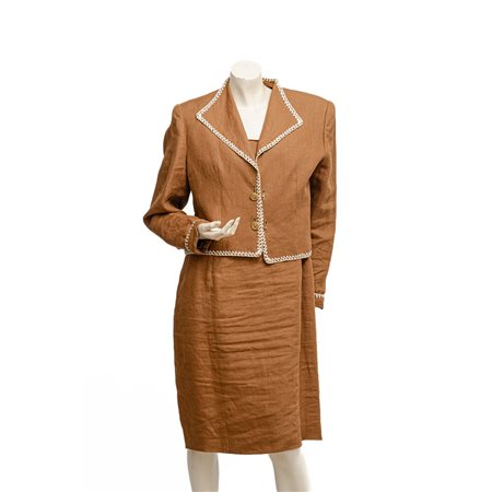 VALENTINO MISS V, Completo