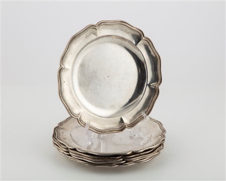 Dodici piatti, Genoa, 18th century