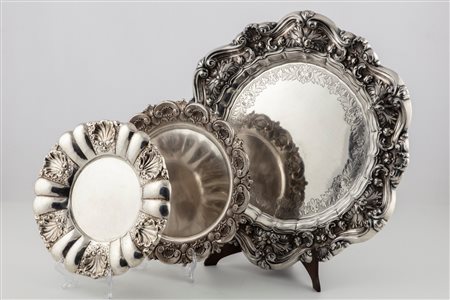 Grande vassoio e due piatti, Port, 20th century