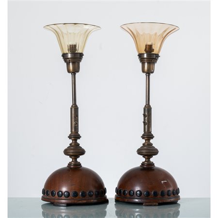 MANIFATTURA ITALIANA DEI PRIMI DEL '900, Coppia di lumi