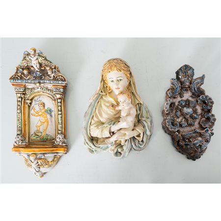 MAN. SIC. SECONDA METÀ XX SEC., 2 acquasantiere e capezzale