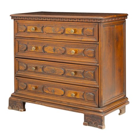 MAN. ITALIANA XX SECOLO, Cassettone, 2 comodini e cassettiera