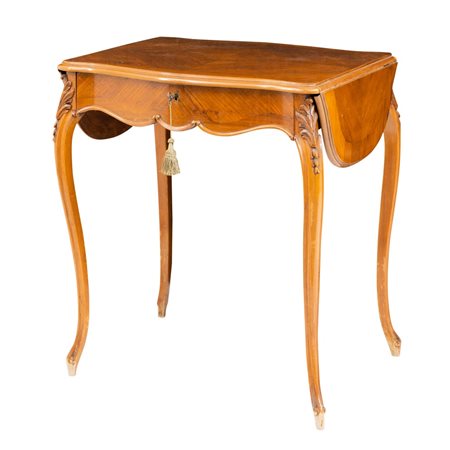 MANIFATTURA FRANCESE DEL XIX SECOLO, Tavolino