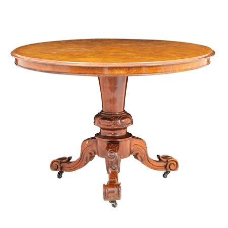 MANIFATTURA INGLESE DEL XX SECOLO, Tavolo