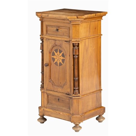 MANIFATTURA SICILIANA DELLA FINE DEL XIX SECOLO, Comodino