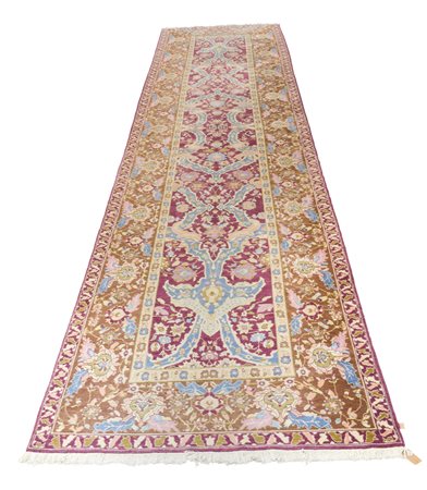 Kennedy Carpets (1980)
Tappeto in stile Agra