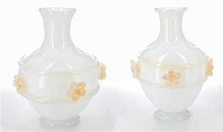 Archimede Seguso (1909 - 1999), Vetreria
Coppia di vasi con decoro floreale