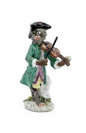 Manifattura di Meissen, secolo XVIII-XIX. Figuretta in porcellana dipinta in po