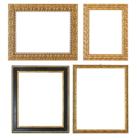 Lotto di quattro cornici in legno intagliato, dorato e parzialmente ebanizzato