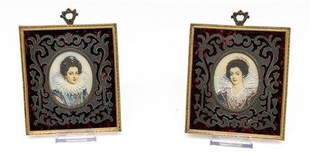 Arte del secolo XX. Due miniature ovali su avoriolina raffiguranti gentildonne